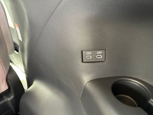 New 2026 Toyota Sienna LE image 41