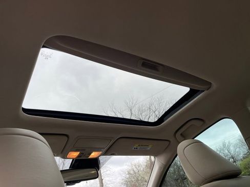 Used 2016 Honda Accord Touring image 18