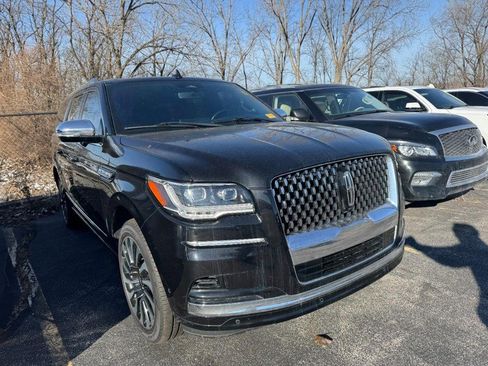 Used 2022 Lincoln Navigator L Black Label image 3