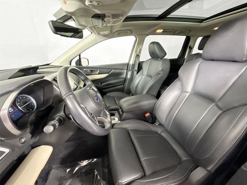 Used 2022 Subaru Ascent Limited w/ Technology Package AWD/4WD image 3