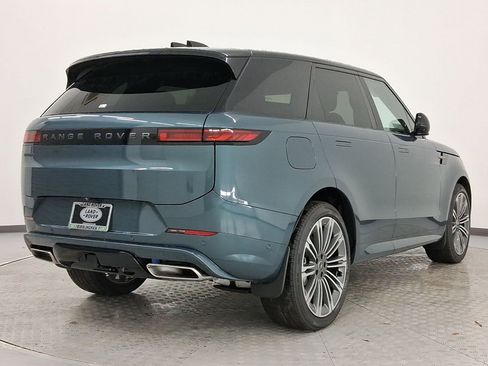 New 2025 Land Rover Range Rover Sport Dynamic SE image 9