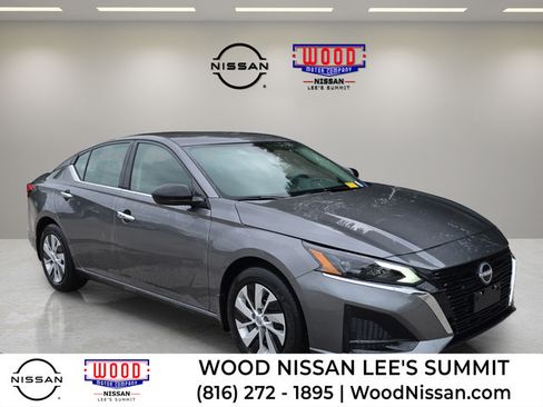 Certified 2025 Nissan Altima 2.5 S FWD image 1