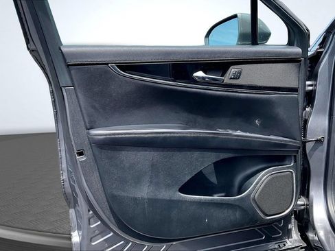Certified 2022 Lincoln Nautilus Reserve FWD image 21