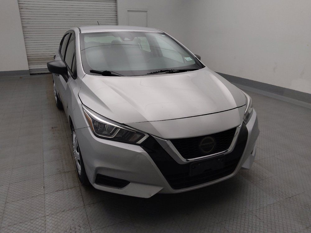 Used 2020 Nissan Versa S FWD image 14