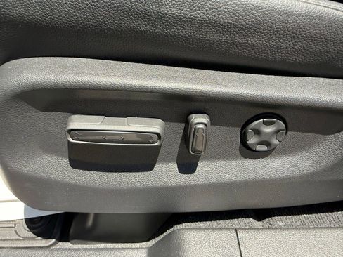Certified 2025 Honda Odyssey EX-L image 34