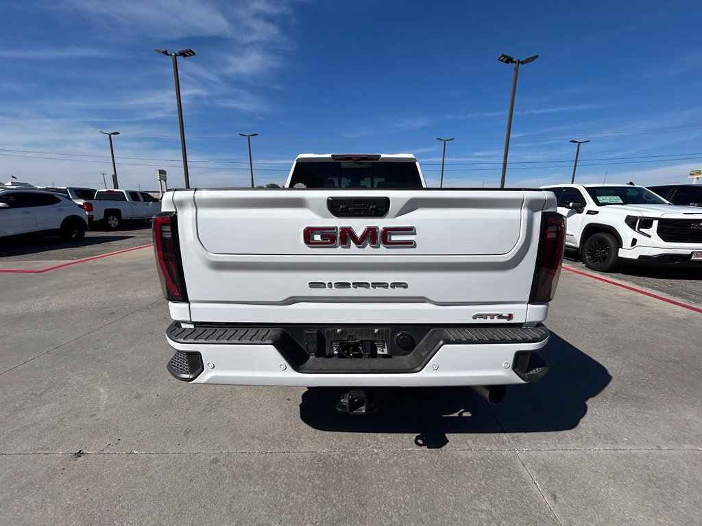 Used 2024 GMC Sierra 3500 AT4 w/ AT4 Premium Plus Package AWD/4WD image 3