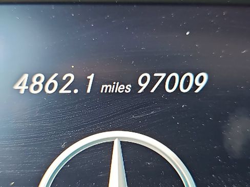 Used 2022 Mercedes-Benz GLC 300 4MATIC image 17