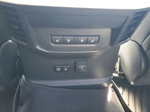 Used 2022 Toyota Tundra Capstone AWD/4WD image 25