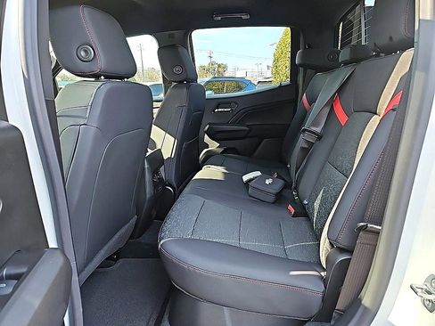 New 2025 Chevrolet Colorado Z71 w/ Midnight Edition image 10