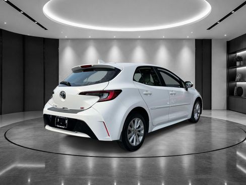 Used 2023 Toyota Corolla SE FWD image 5