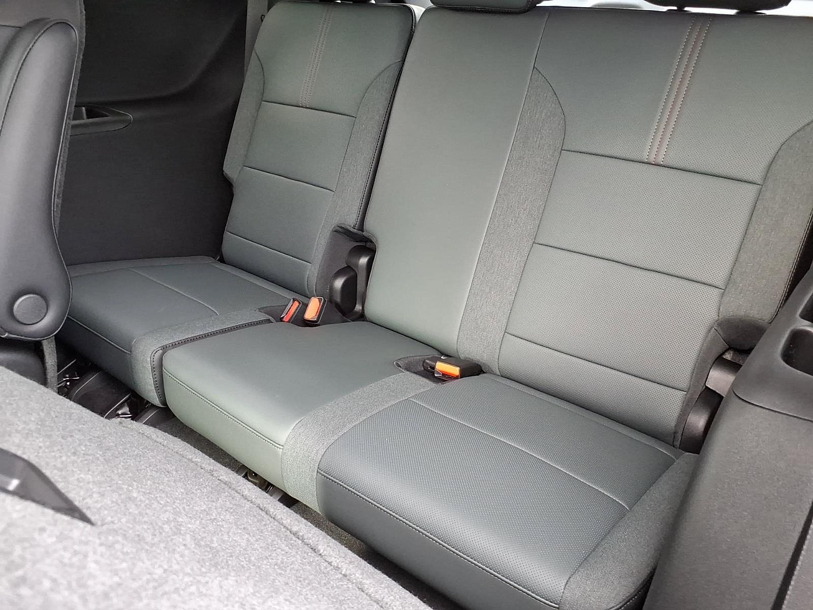 New 2027 GMC Acadia AT4 w/ Luxury Package AWD/4WD image 11