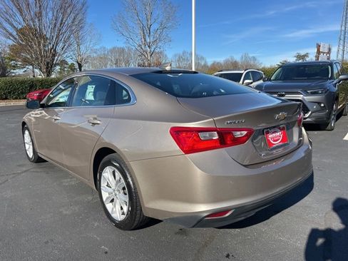 Used 2025 Chevrolet Malibu LT image 7