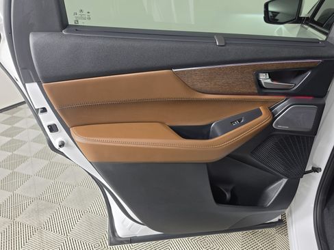 Used 2025 Acura MDX SH-AWD w/ Advance Package image 42