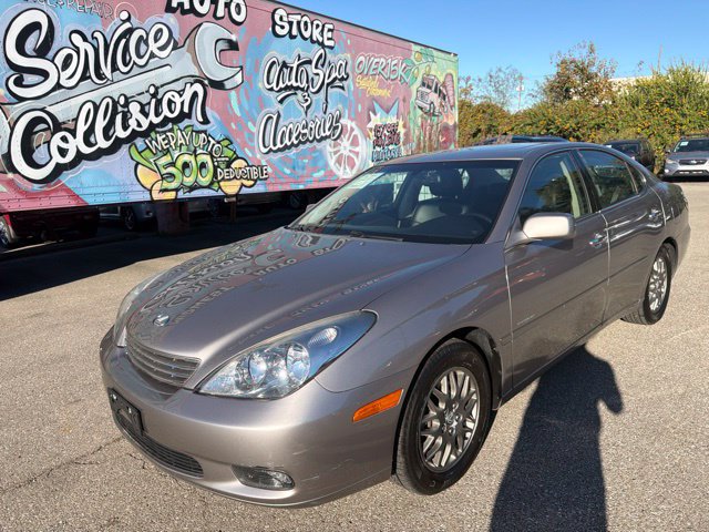 Used 2004 Lexus ES 330 w/ Premium Pkg FWD image 3