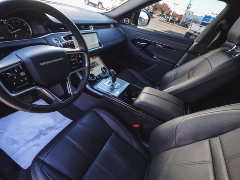 Used 2023 Land Rover Range Rover Evoque SE image 16