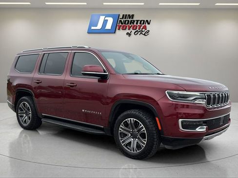 Used 2022 Jeep Wagoneer Series III RWD image 3