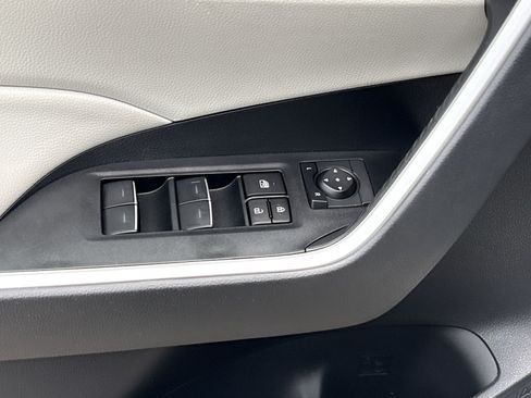 Used 2024 Toyota RAV4 XLE AWD/4WD image 15
