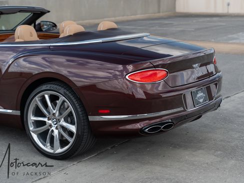 Used 2021 Bentley Continental GT V8 AWD/4WD image 15