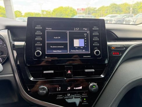 Used 2021 Toyota Camry SE AWD/4WD image 15