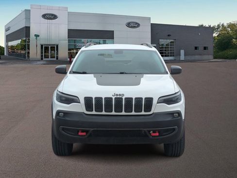 Used 2020 Jeep Cherokee Trailhawk image 3