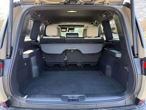 Used 2024 Lexus GX 550 image 27