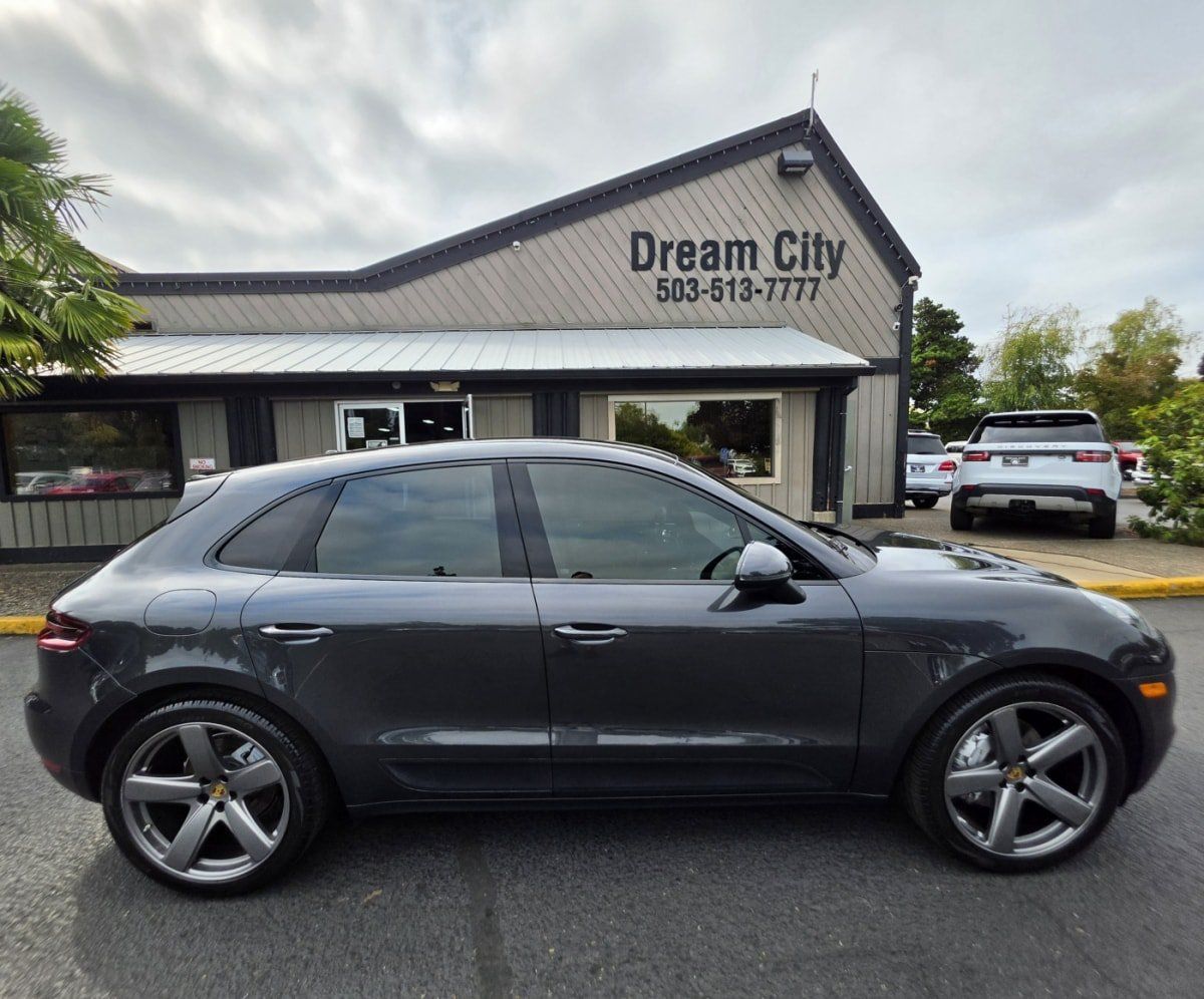 Used 2017 Porsche Macan S AWD/4WD image 4