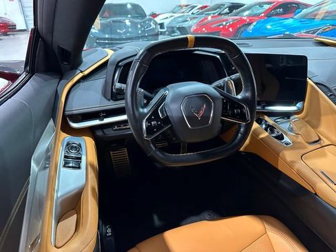 Used 2022 Chevrolet Corvette Stingray Preferred Cpe w/ Z51 Performance Package RWD image 7