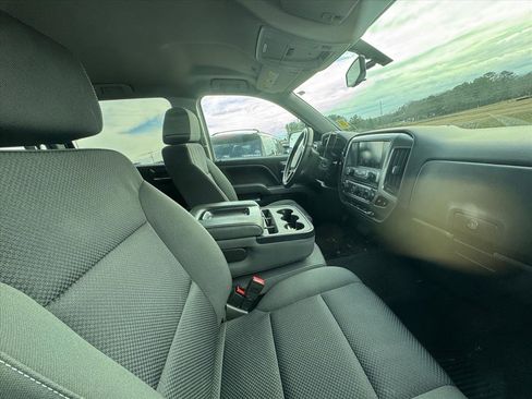 Used 2018 Chevrolet Silverado 1500 LT w/ All Star Edition image 4