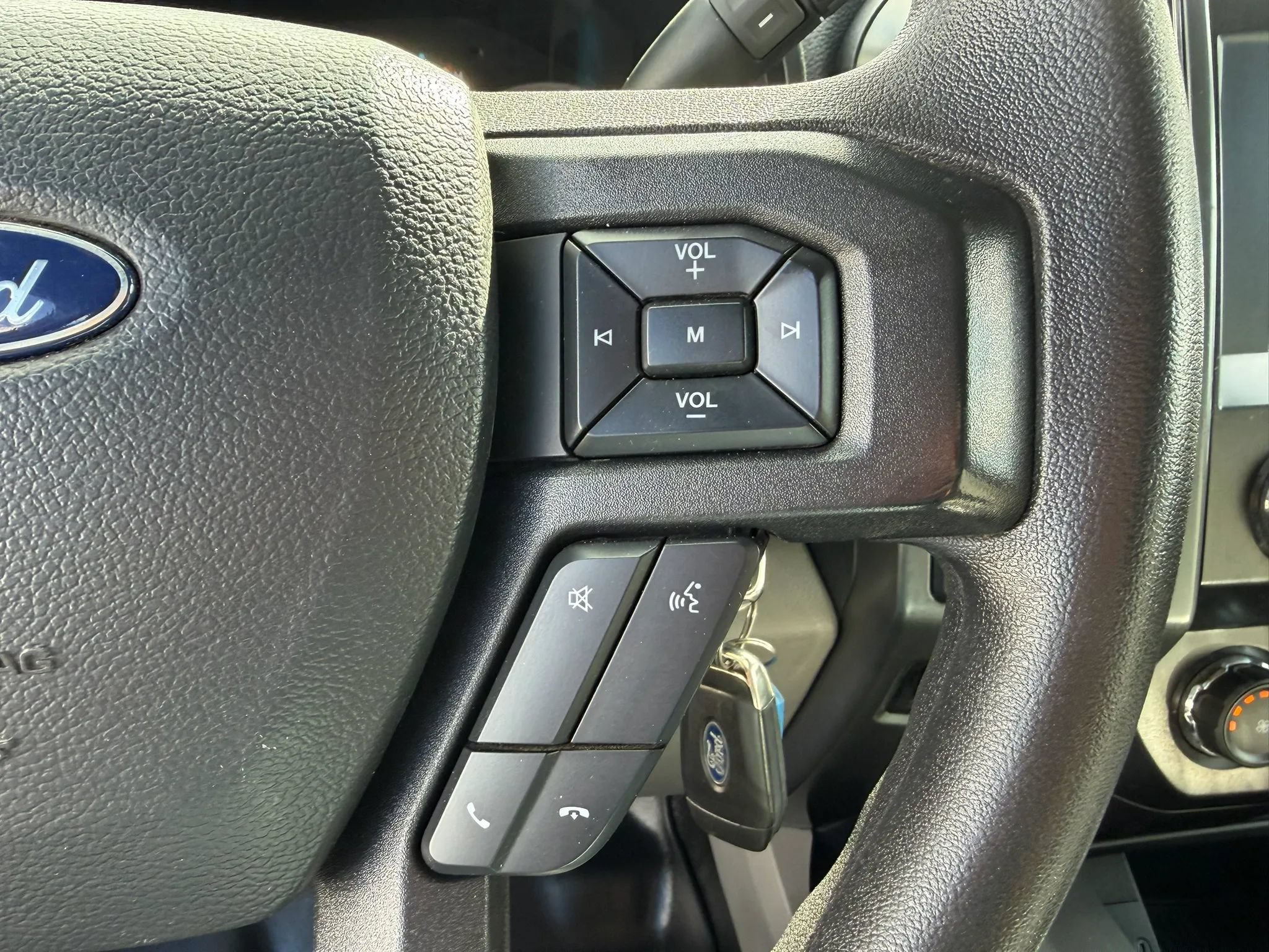 Used 2022 Ford F250 XLT w/ XLT Premium Package AWD/4WD image 17