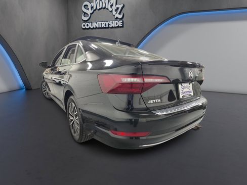 Used 2021 Volkswagen Jetta SE w/ SE Cold Weather Package image 11