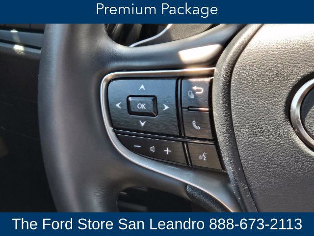 Used 2025 Lexus ES 300h w/ Premium Package FWD image 19
