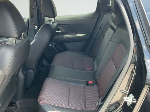 Certified 2025 Nissan Kicks SR FWD image 33