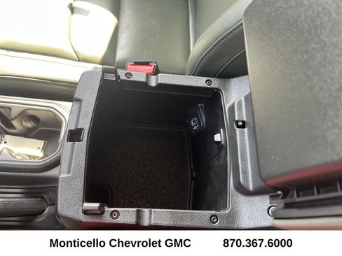 Used 2025 Jeep Gladiator Mojave w/ Steel Bumper Group image 22