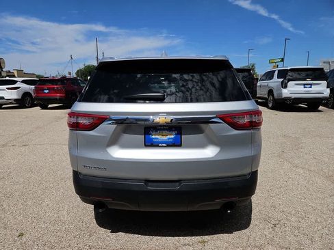 Used 2021 Chevrolet Traverse LS FWD image 7
