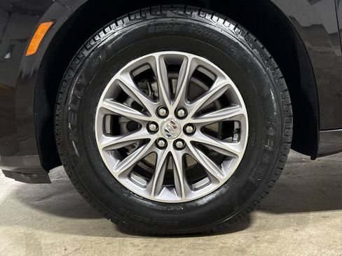 Used 2023 Buick Enclave Essence w/ LPO, Floor Liner Package FWD image 27