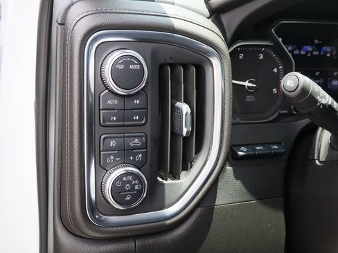 Certified 2022 GMC Sierra 3500 Denali w/ Technology Package AWD/4WD image 13
