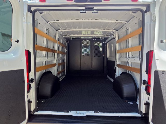 Used 2025 RAM ProMaster 2500 w/ U-Haul Equipment Group FWD image 19