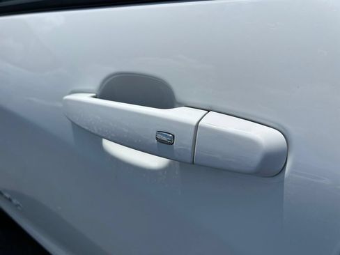 Used 2020 Chevrolet Equinox LS w/ LS Convenience Package AWD/4WD image 14
