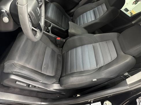 Used 2018 Honda CR-V EX image 16