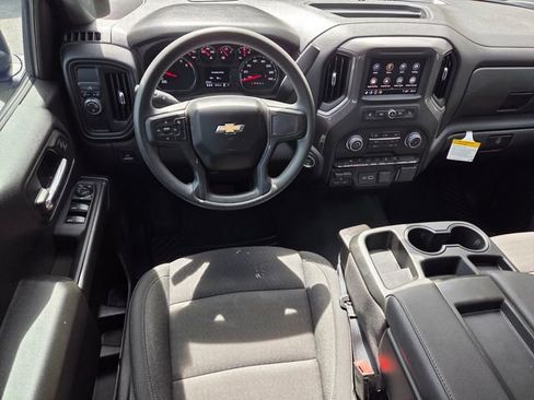Used 2024 Chevrolet Silverado 1500 Custom w/ Turbomax Blackout Package RWD image 8