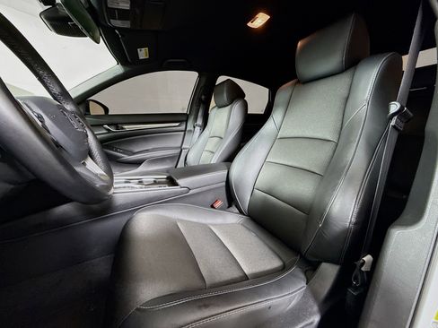 Used 2022 Honda Accord Sport image 11