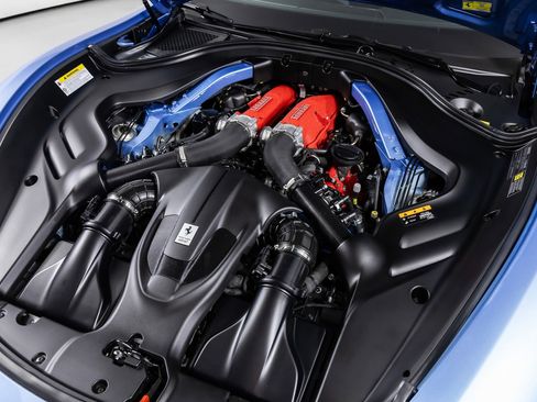 Used 2024 Ferrari Roma image 10