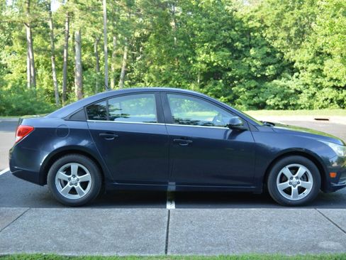 Used 2014 Chevrolet Cruze LT FWD image 4