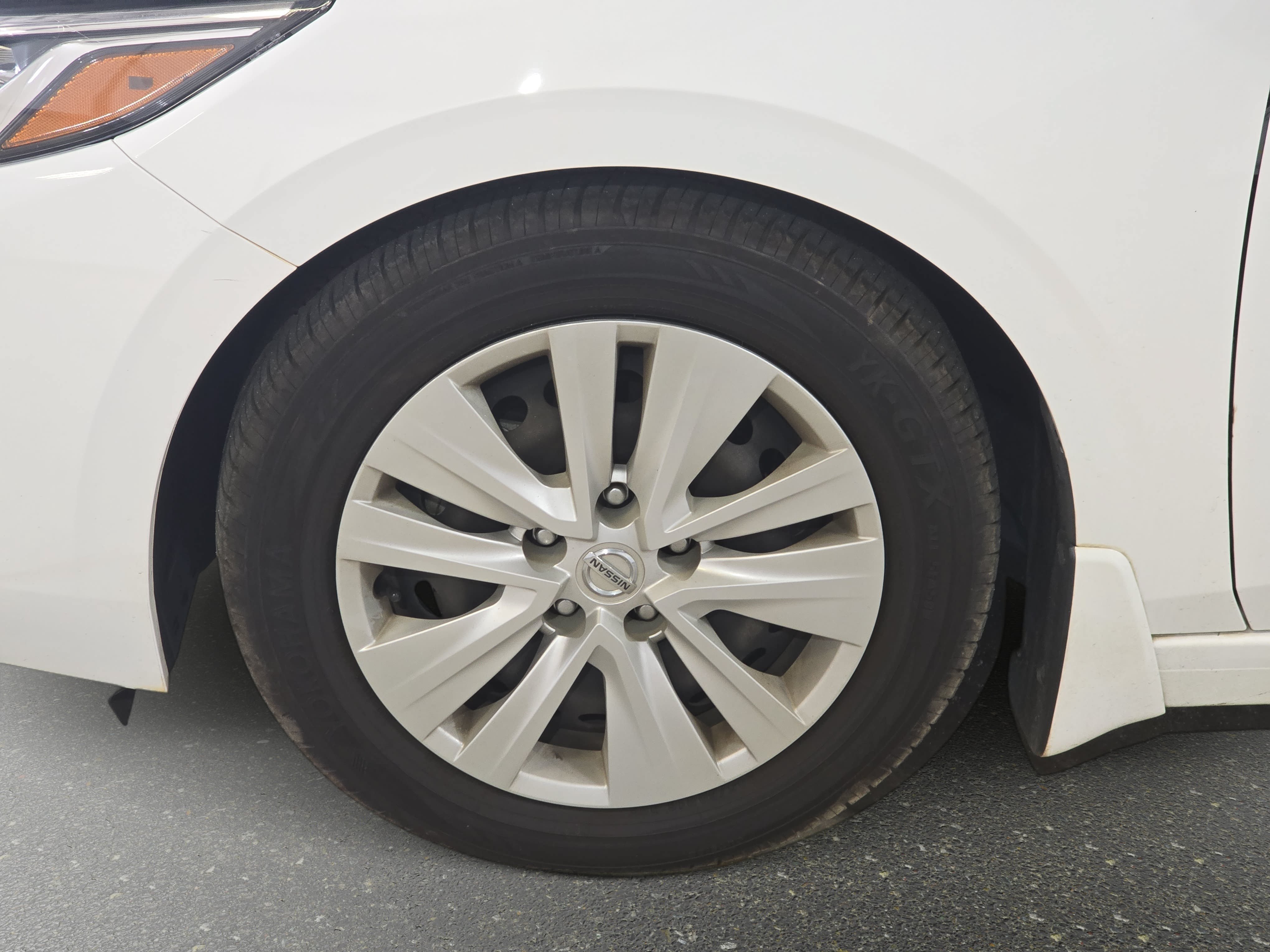 Used 2021 Nissan Sentra S FWD image 12