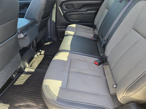Used 2017 Nissan Titan S image 26