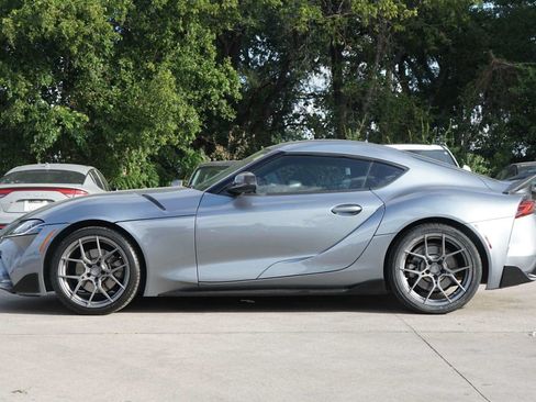 Used 2021 Toyota Supra w/ Safety & Technology Package RWD image 3