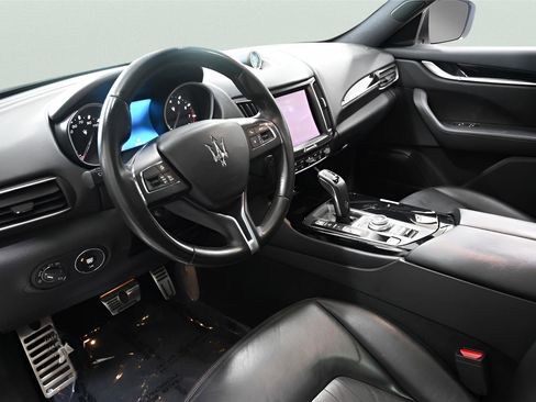 Used 2019 Maserati Levante AWD/4WD image 10