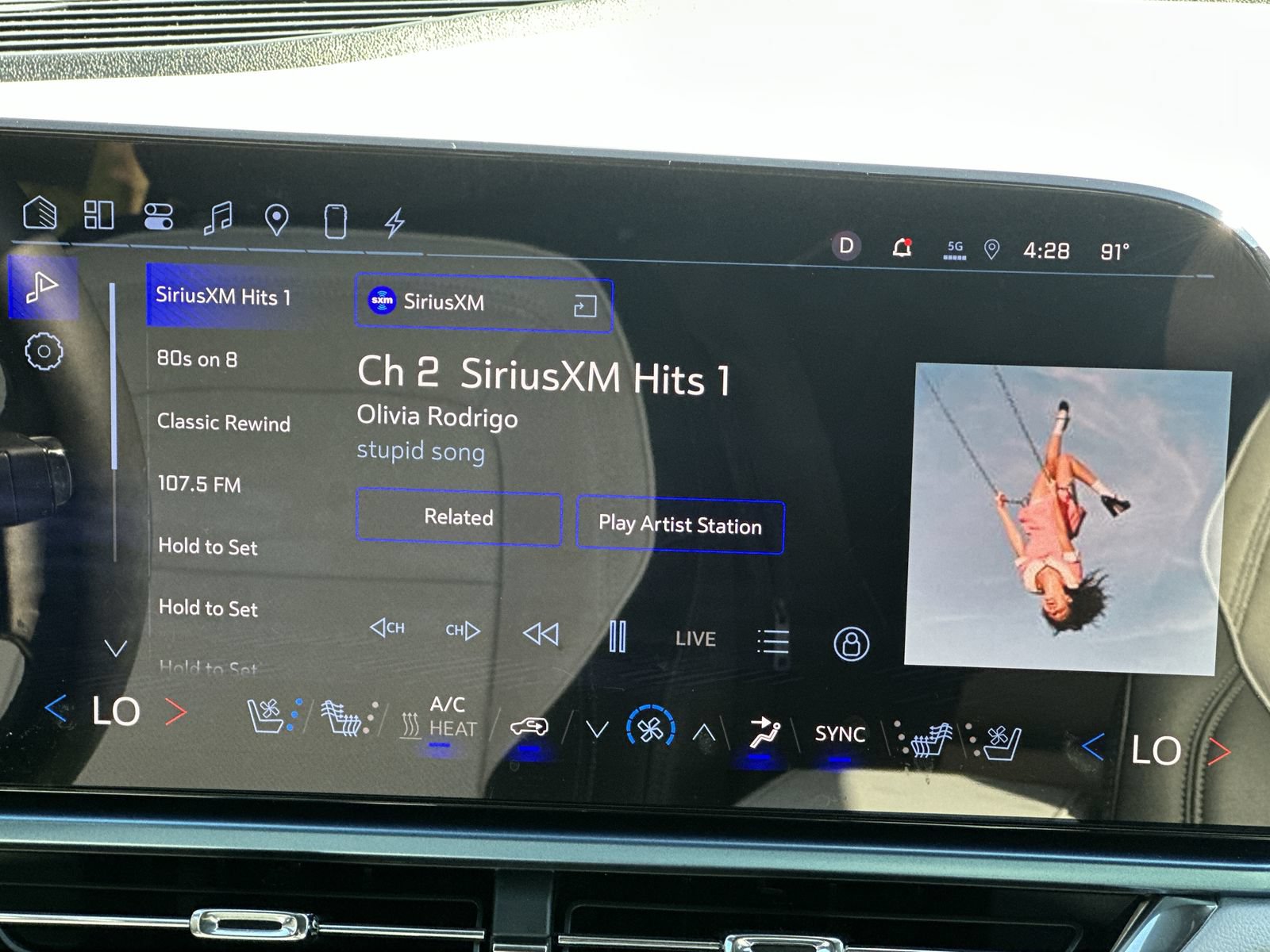 Used 2024 Chevrolet Equinox EV LT FWD image 26