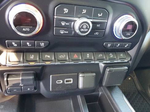 Used 2021 GMC Sierra 2500 AT4 w/ AT4 Premium Plus Package image 24