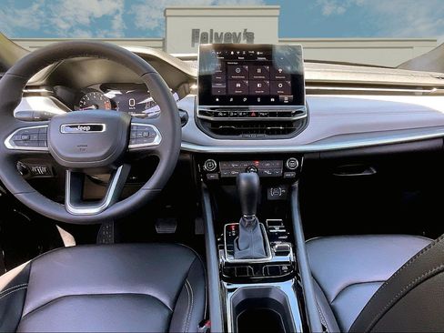 Certified 2025 Jeep Compass Limited AWD/4WD image 14